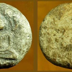 พระสมเด็จปิลันท์พิมพ์จันทร์ลอย