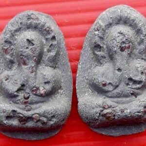 พระปิดตาพิมพ์เล็บมือ