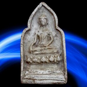 พระประธานหน้าอิฐฐานสูง