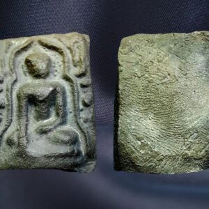 พระหัวใจกำแพง