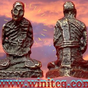 รูปหล่อโบราณรุ่นแรกพิมพ์ผอมหรือพิมพ์ตัวหนอน หลวงพ่อโต วัดเขาบ่อทอง (วัดเขากระโดน) ระยอง