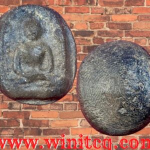 พระกำแพงซุ้มกอพิมพ์กลางไม่ตัดปีกกรุวัดพิกุล กำแพงเพชร