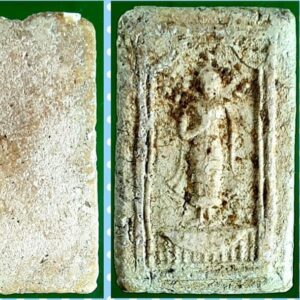 พระยืนประทานพรกรุเจดีย์เล็ก บางขุนพรม