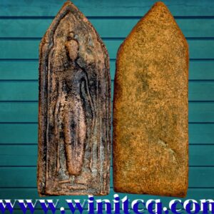 พระร่วงยืนปางเปิดโลกกรุวัดราชนัดดา กทม.