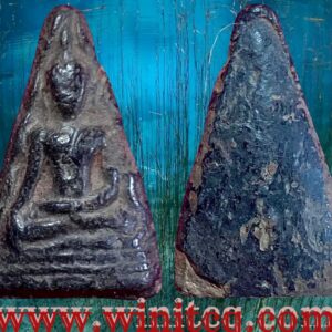 พระกำแพงท่ามะปรางเนื้อดินกรุวัดป่ามืด กำแพงเพชร