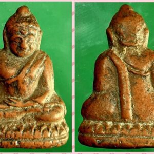 พระชัยวัฒน์เนื้อดินหลวงพ่อเพชร วัดท่าหลวง พิจิตร