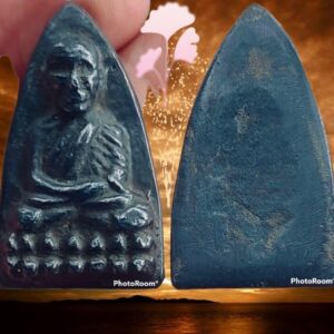 พระหลวงปู่ทวดพิมพ์ใหญ่หลังเตารีดเนื้อเมฆพัตรปี 2505 วัดช้างให้ ปัตตานี