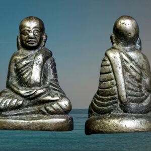 พระรูปหล่อโบราณหลวงพ่อเงิน วัดท่ามะไฟ พิจิตร