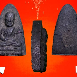 พระหลวงปู่ทวดพิมพ์หลังเตารีดเนื้อชานหมาก