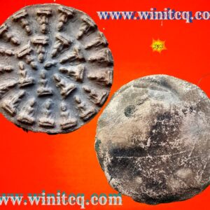 พระงบน้ำอ้อยเนื้อดินเผาพิมพ์ 25 พระองค์ กรุเตาทุเรียง สุโขทัย