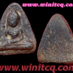 พระร่วงนั่งเข่ากว้างกรุ สปจ. กำแพงเพชร