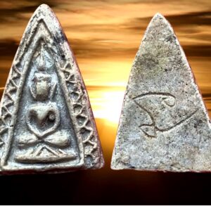 พระเนื้อผงพิมพ์นางสมาธิ์ หลวงปู่บุญ วัดกลางบางแก้ว นครปฐม