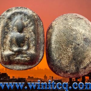 พระกำแพงซุ้มกอพิมพ์ใหญ่ไม่ตัดปีกกรุวัดซุ้มกอ กำแพงเพชร