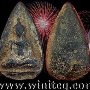 พระกำแพงกลีบบัวกรุวัดพิกุล กำแพงเพชร