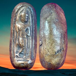 พระกำแพงเม็ดขนุนกรุวัดพระบรมธาตุ กำแพงเพชร