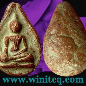 พระนางกำแพงกลีบบัวพิมพ์มือตกเข่ากรุริมปิง กำแพงเพชร