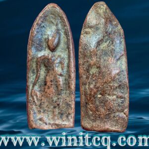 พระกำแพงลีลาเม็ดขนุนกรุวัดป่ามืด กำแพงเพชร