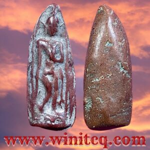 พระกำแพงลีลากลีบจำปากรุวัดลานดอกไม้ กำแพงเพชร