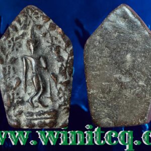 พระกำแพงลีลาปางเสด็จจากดาวดึงส์ กรุลานดอกไม้ กำแพงเพชร