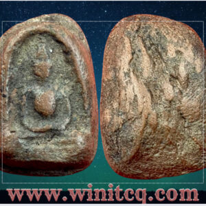 พระซุ้มกอกรุไต้แท่นพระประธาน วัดพระบรมธาตุ กำแพงเพชร